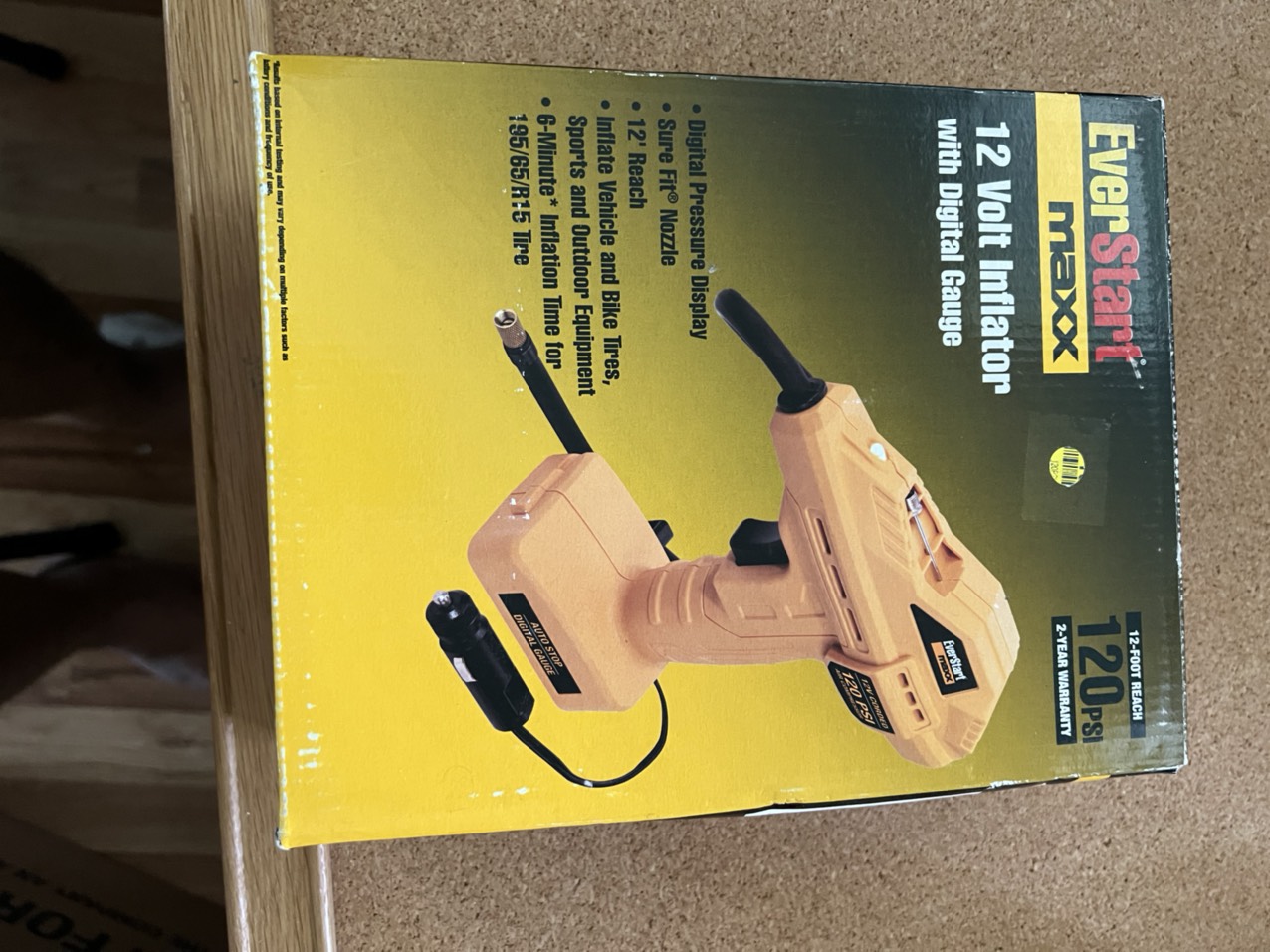 12 Volt Inflator - 120 PSI - Digital Gauge - EverStart Maxx - Photo 6