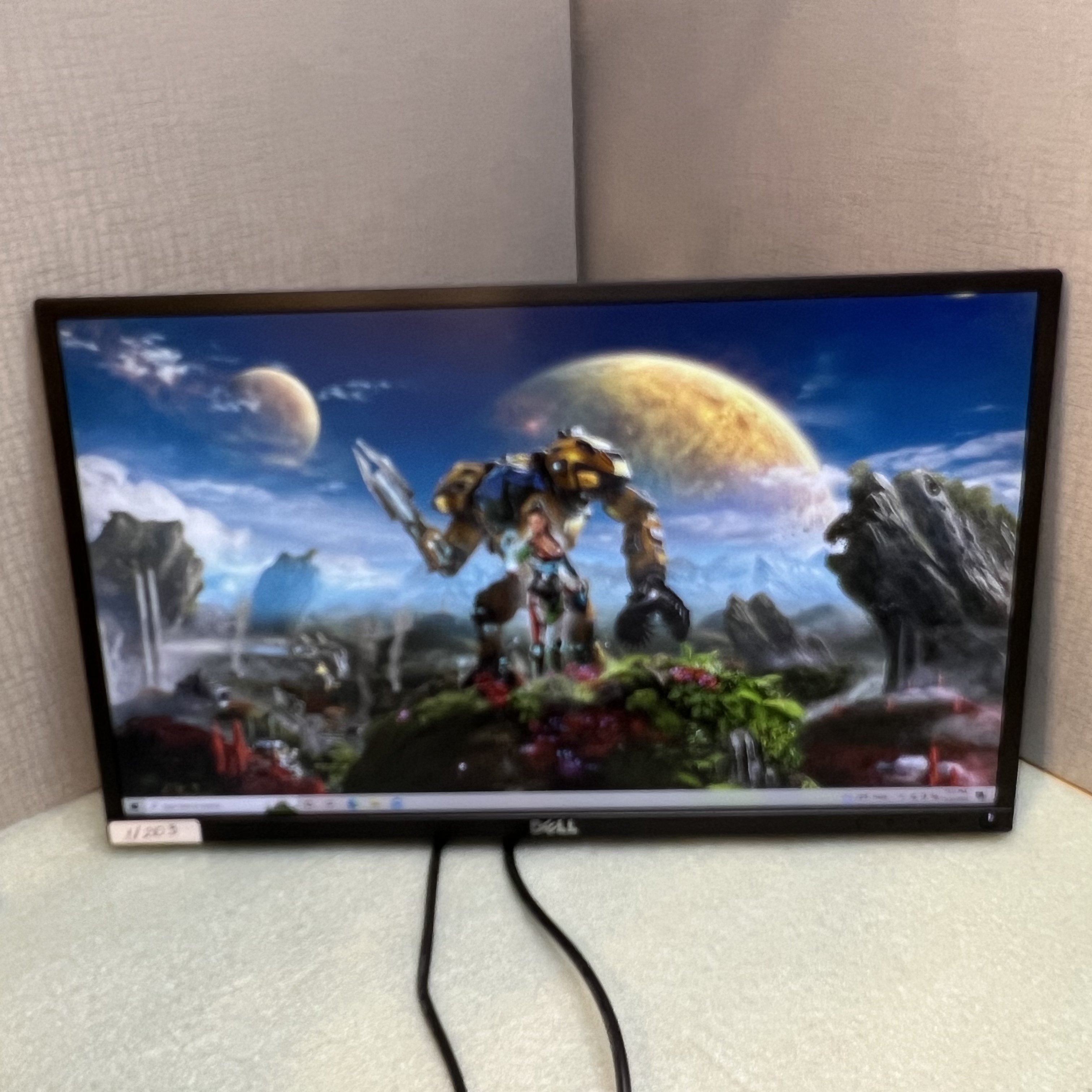 Dell P2317H 23" LED Backlit Monitor - Photo 5