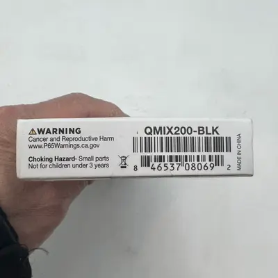 Quikcell Wired Earbuds QMIX 200 at Portable Audio & Headphones in excellent condition