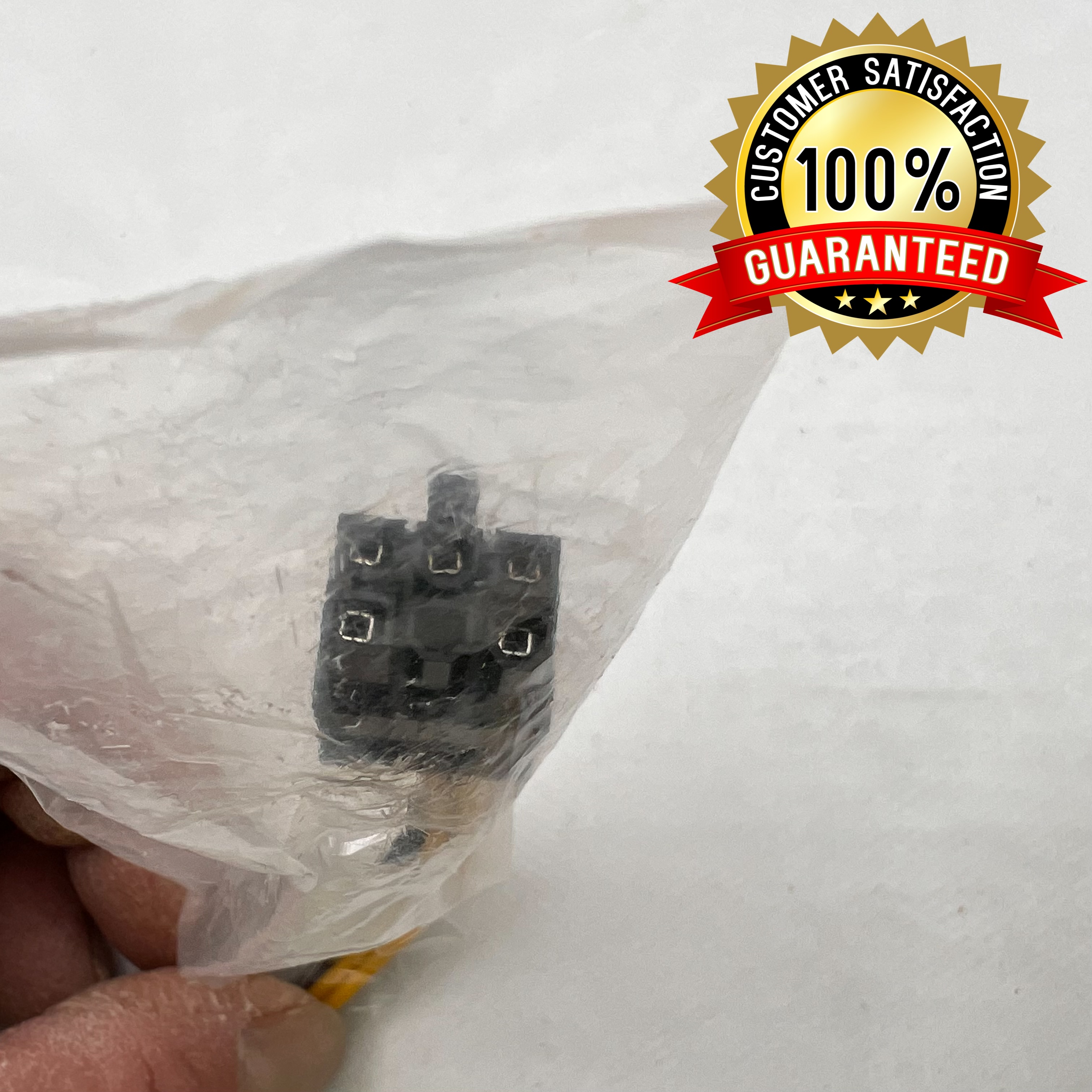 Monoprice SATA Cable (0.67 Feet - Black) - Photo 3