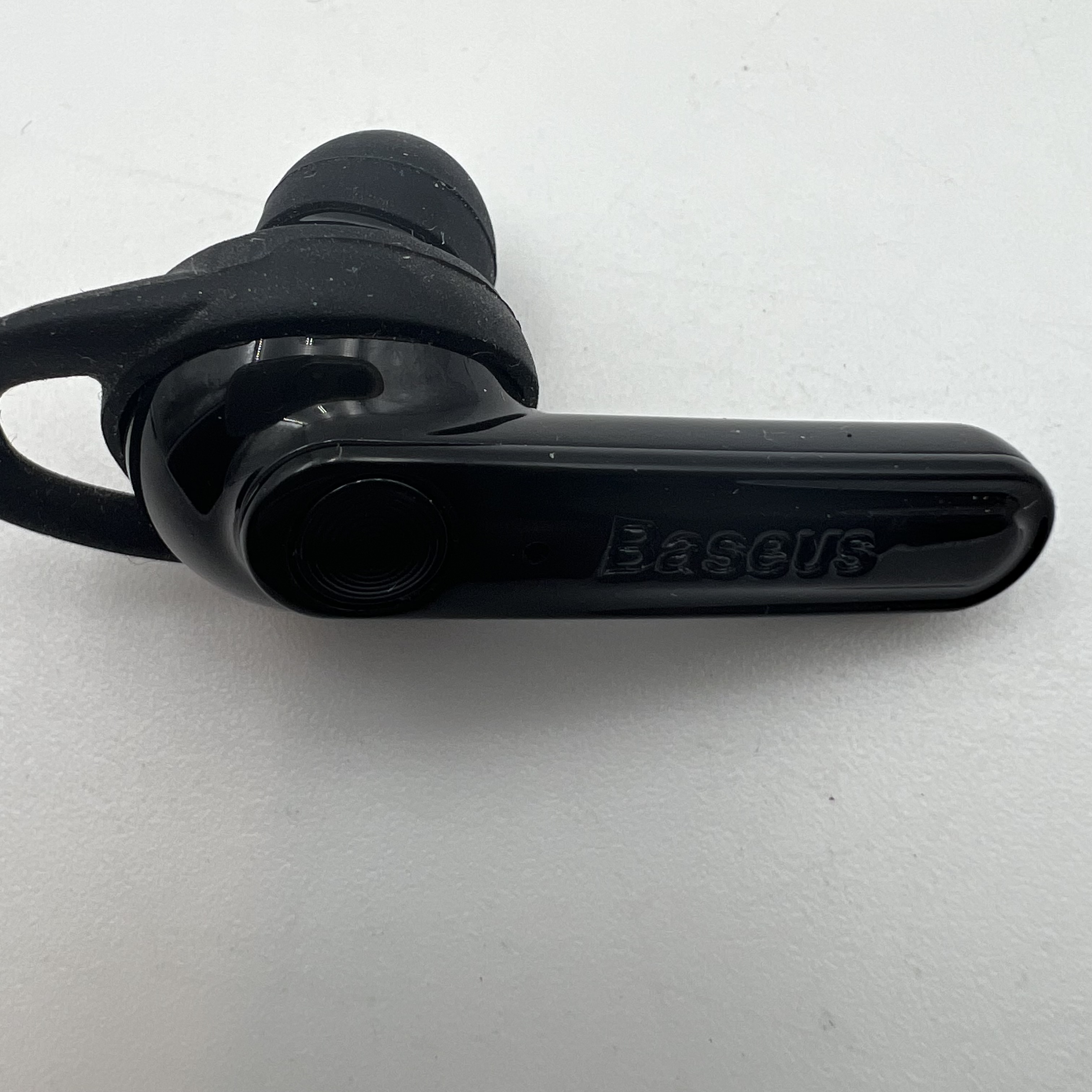 Baseus Magnetic Wireless Earphone - Photo 3