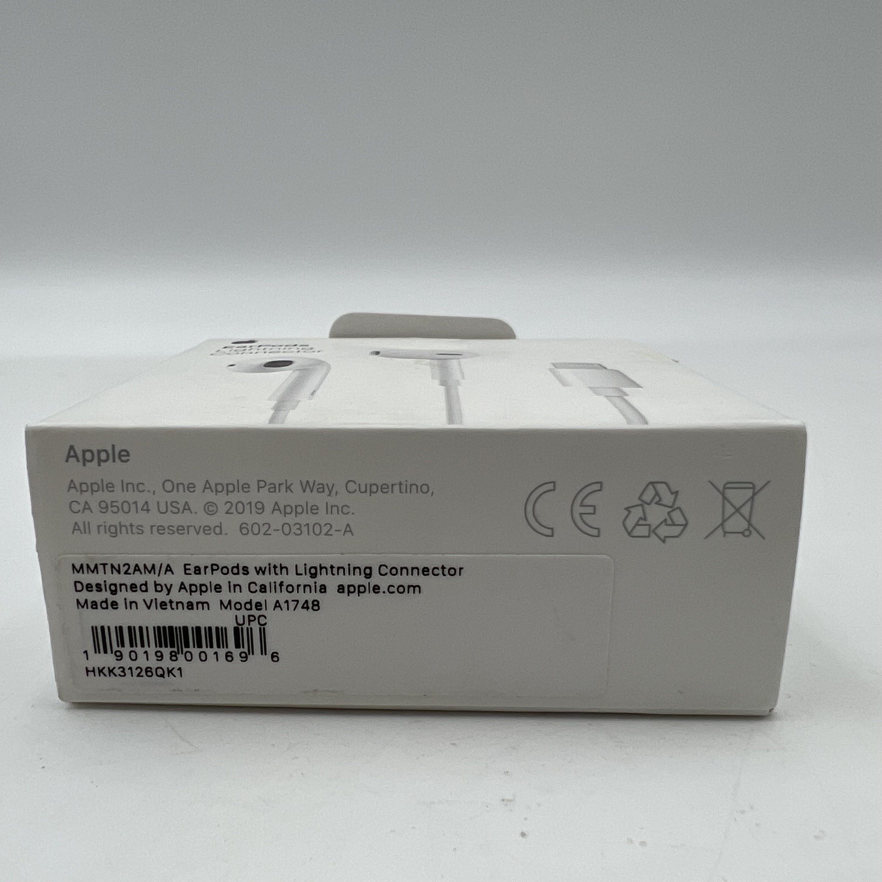 Apple EarPods with Lightning Connector MMTN2AM/A | Original | Open Box - Photo 3