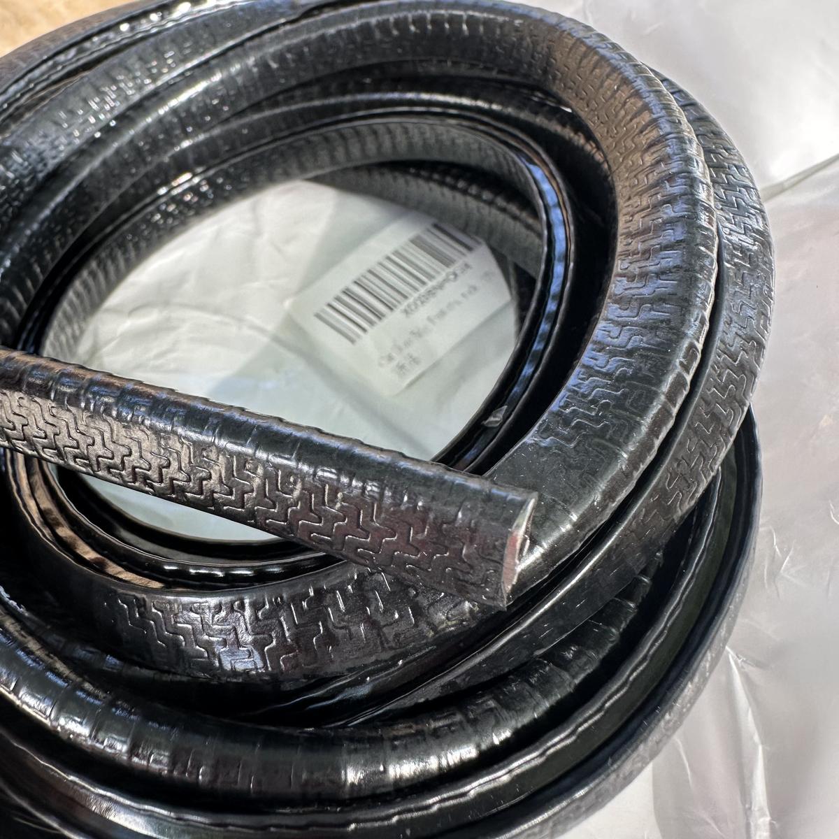 Box of 50 Items - Photo 5