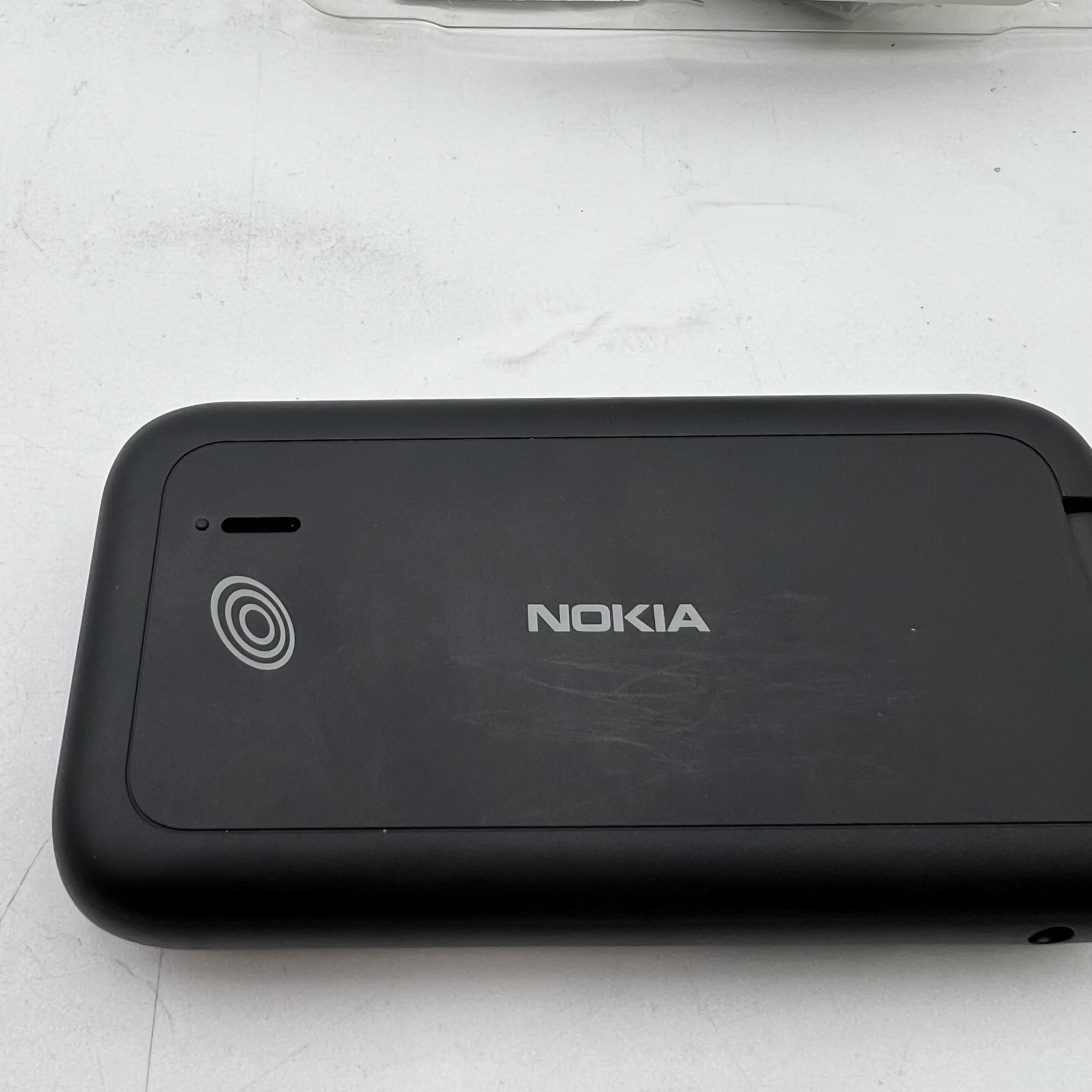 Nokia 2760 Flip Phone - 4GB - Black - Prepaid Straight Talk - Photo 1