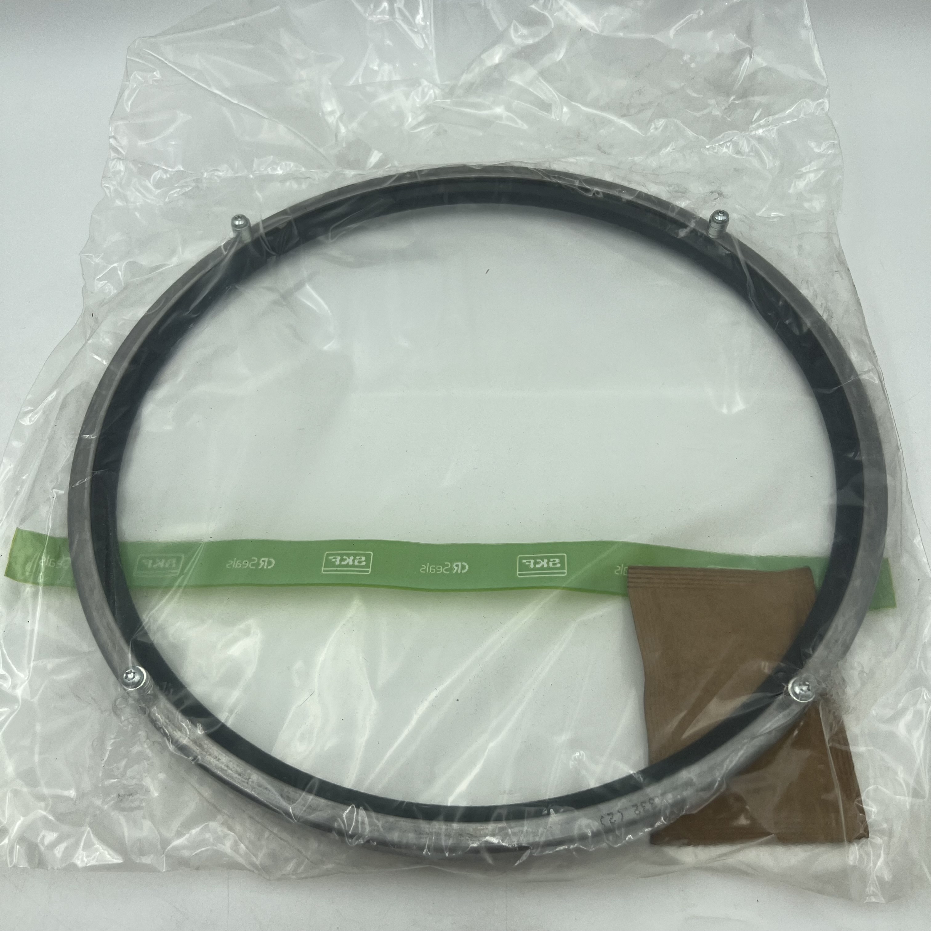 SKF CR Seals 1250119 HDS2L32D Duralip Oil Seal w/4 Lugs - Photo 3