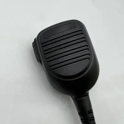 Motorola RMN5052A Remote Speaker Microphone – Compatible with XPR Series at Cell Phone Accessories in excellent condition