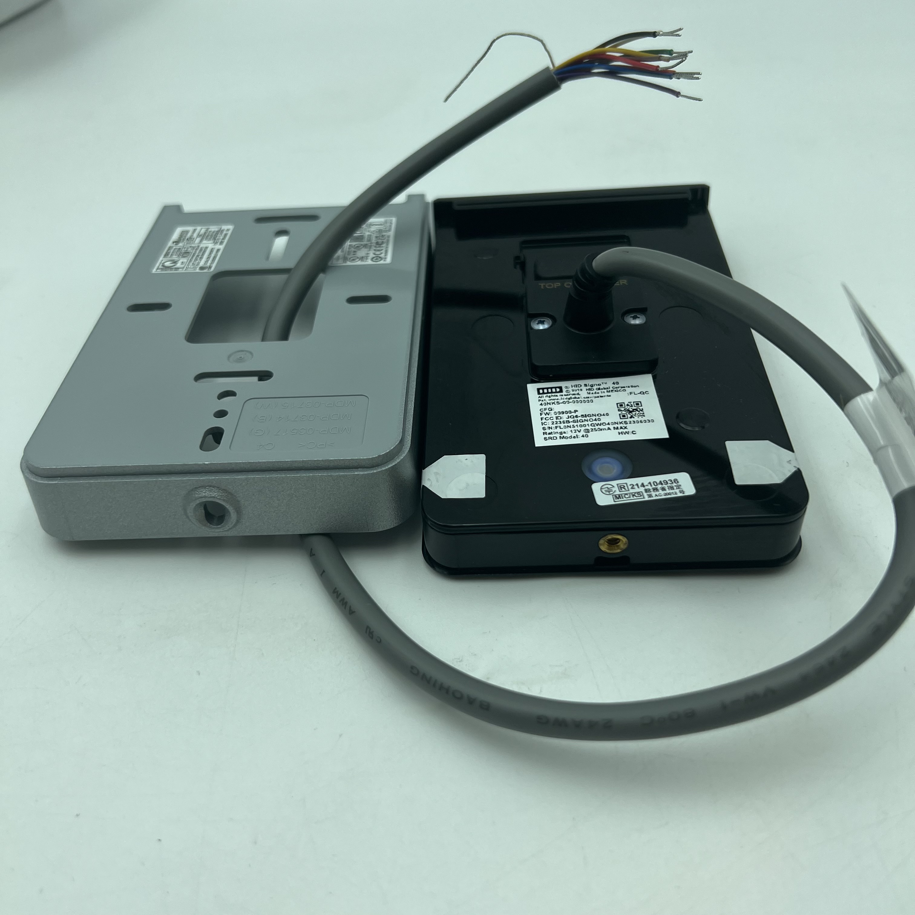 HID 40NKS-T0-000000 Signo Reader 40, Smart Card Reader, Mobile Ready, Black - Photo 2