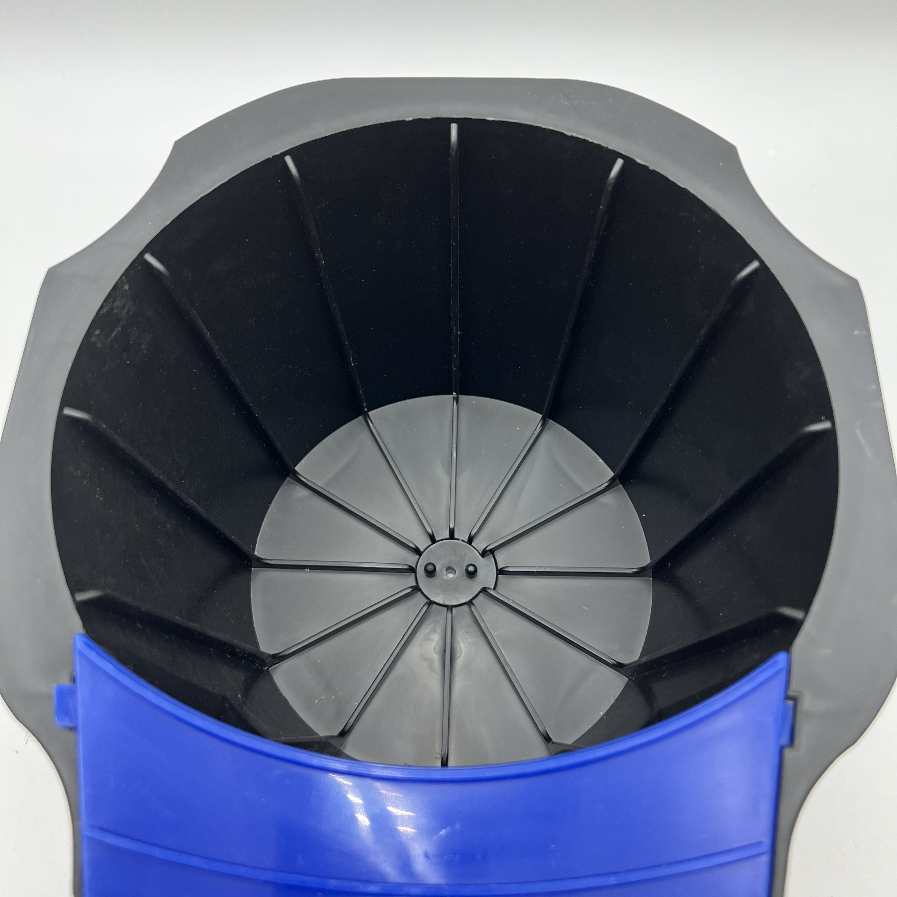 Wilbur Curtis Brew Cone Assembly | Standard Tea | Commercial Use - Photo 3