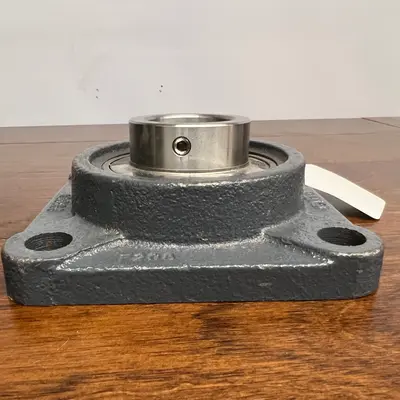 SUC 208-24 4-Bolt Flange Bearing Unit | Corrosion Resistant | 1.5" Bore at Electrical Equipment & Supplies in good condition