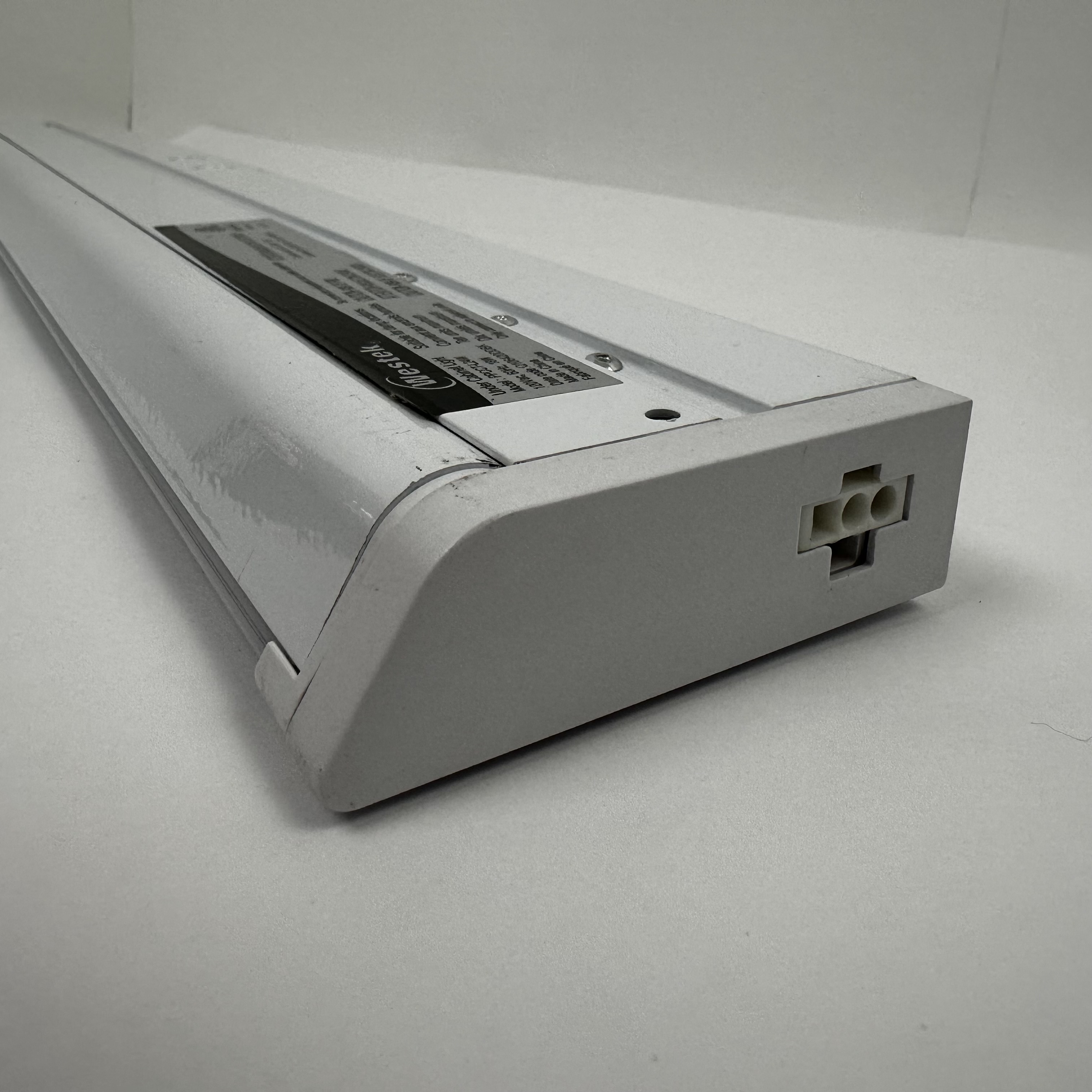 Westek Under Cabinet Light 24", 120V 18W Hardwired Kitchen Counter Light - Photo 7