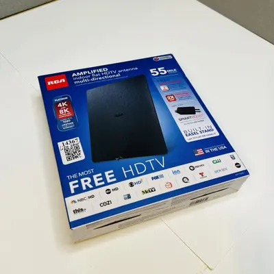 RCA Amplified Indoor Flat HDTV Antenna Multi-Directional 4K & 8K 55 Mile Range at TV, Video & Home Audio in excellent condition