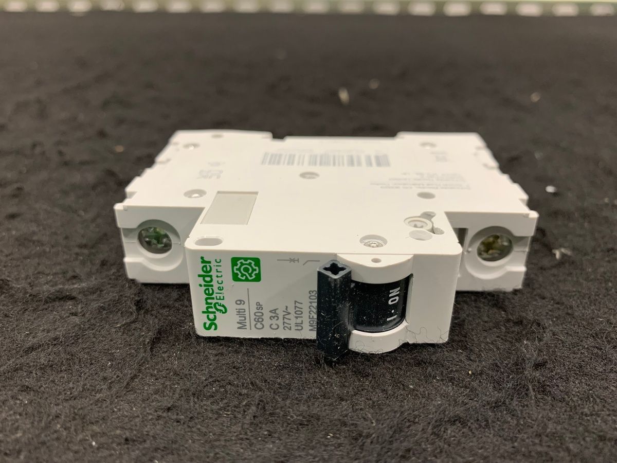 Schneider M9F22103 Miniature Circuit Breaker 1P 3A - Photo 3