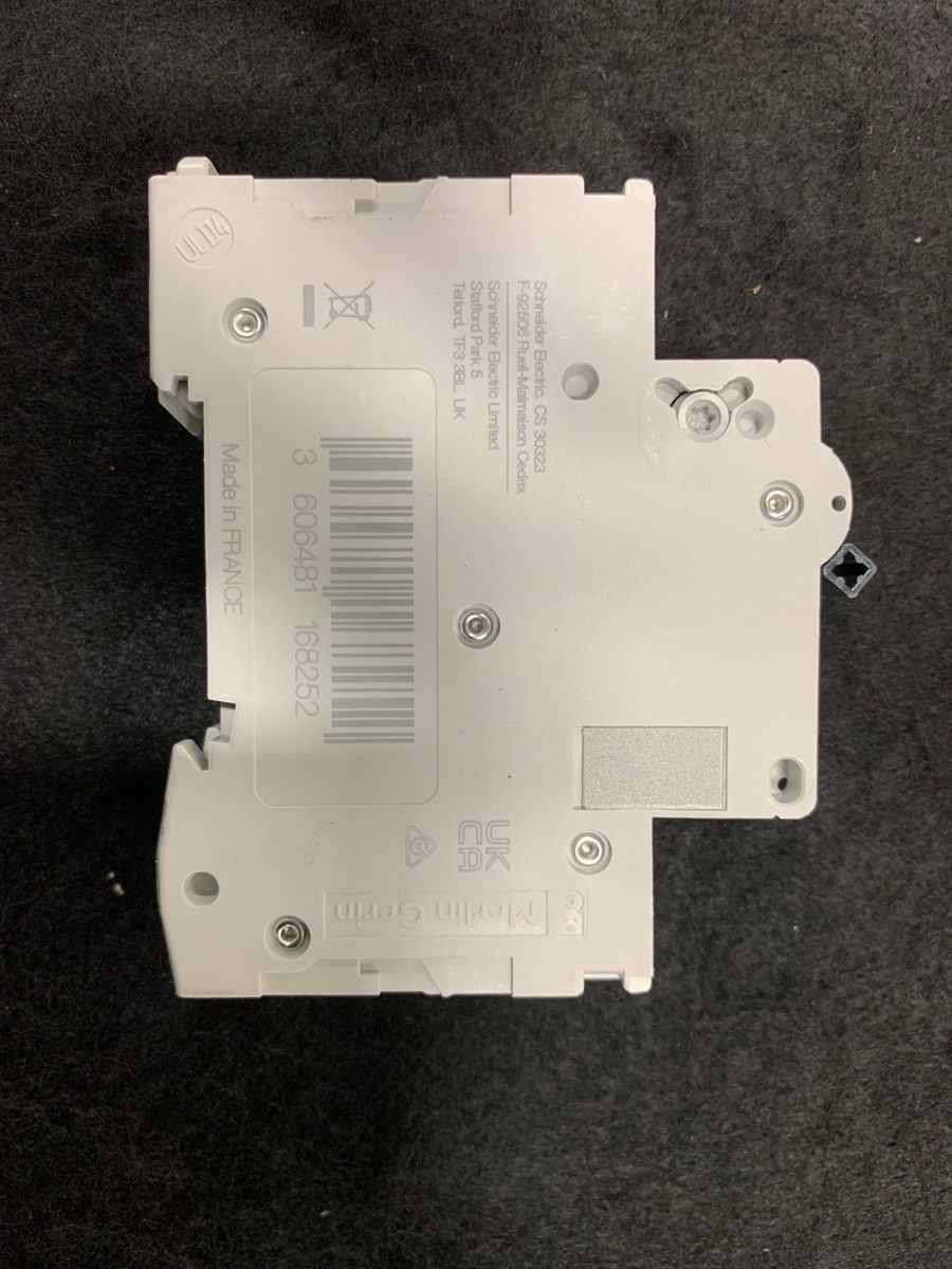 Schneider M9F22103 Miniature Circuit Breaker 1P 3A - Photo 4