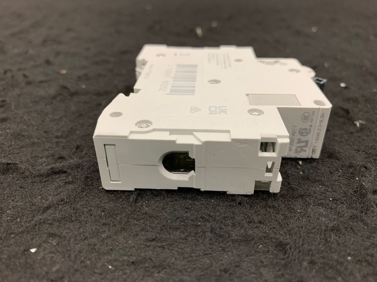 Schneider M9F22103 Miniature Circuit Breaker 1P 3A - Photo 5