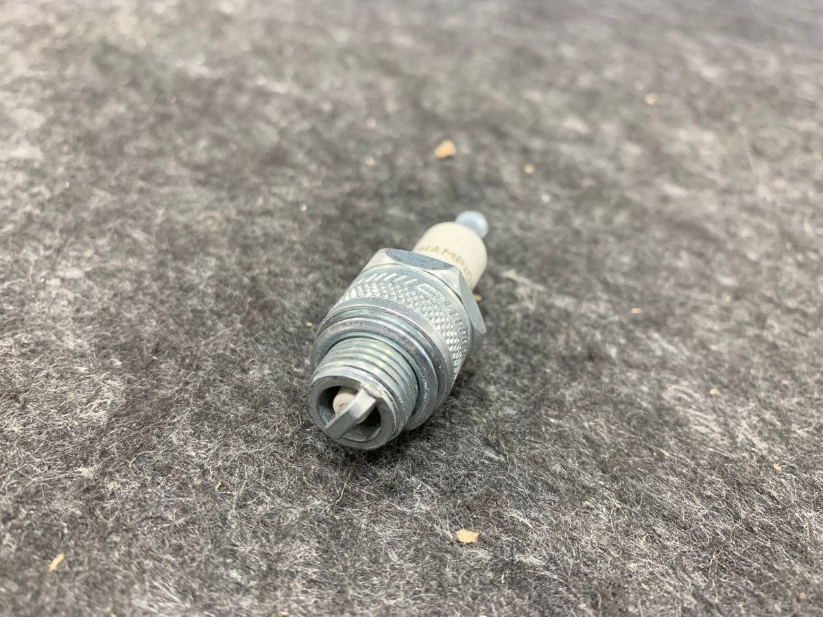 Champion RJ19LM Spark Plugs 868 – Pack of 4 - Photo 8