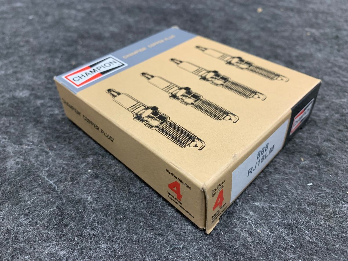 Champion RJ19LM Spark Plugs 868 – Pack of 4 - Photo 11