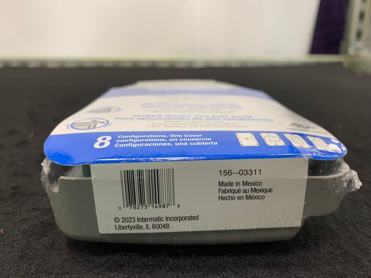 Lot of 2 Intermatic WP7000G Weatherproof Receptacle Covers - Photo 3