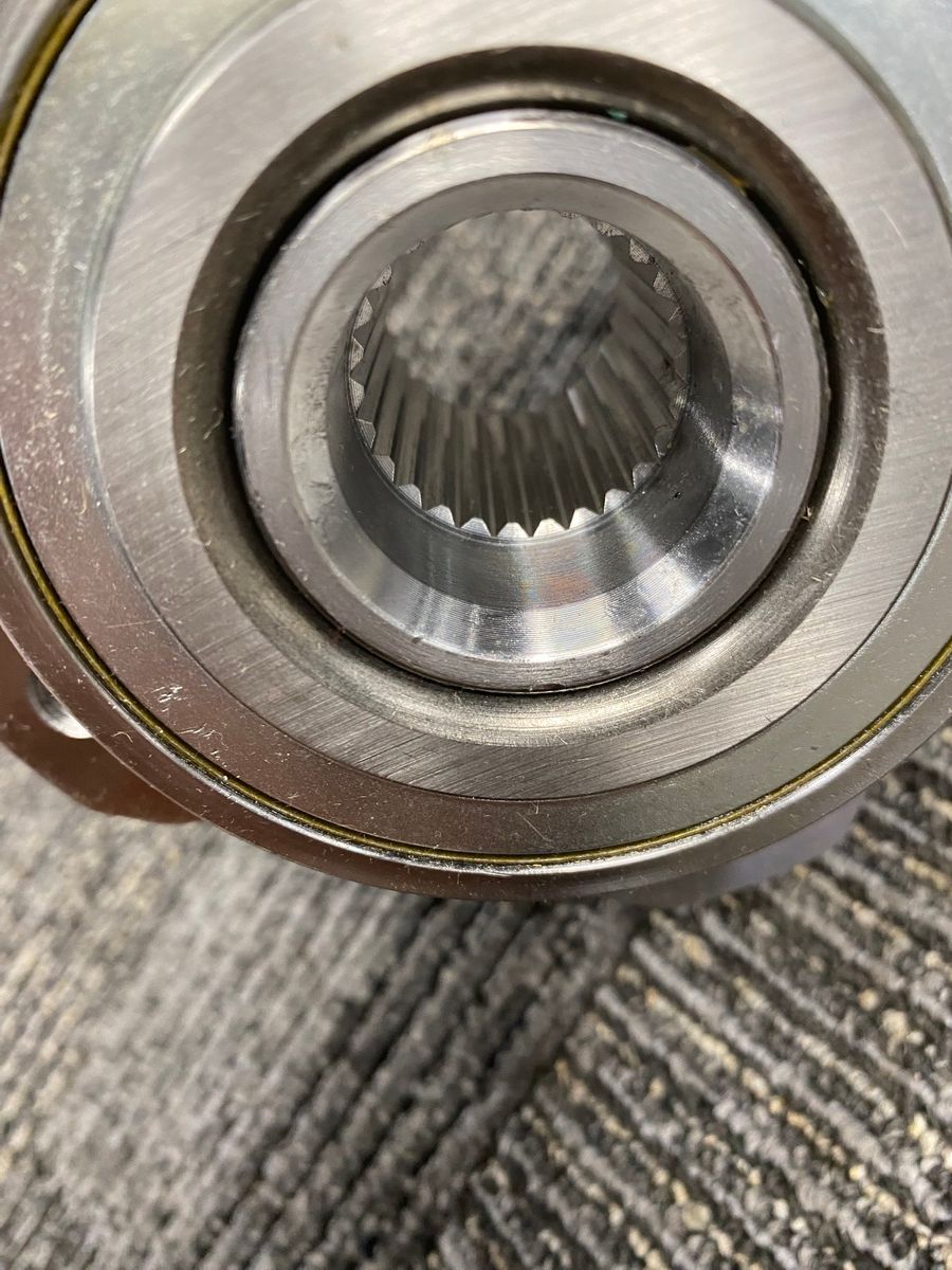 Wheel Hub Assembly BO3032, Front or Rear, 5 Lug, ABS Sensor Compatible - Photo 2