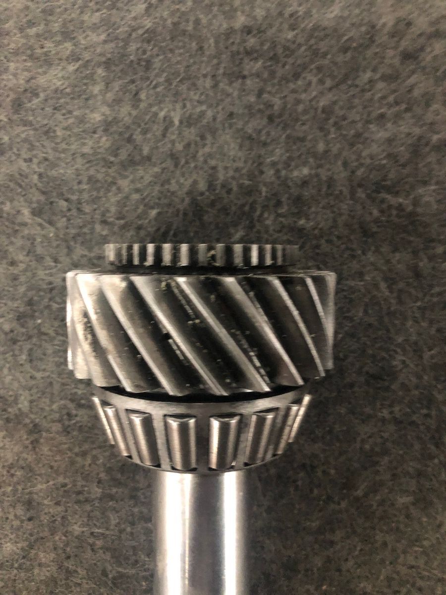 Input Shaft 25356D, Heavy-Duty Transmission Drive Gear Component - Photo 2