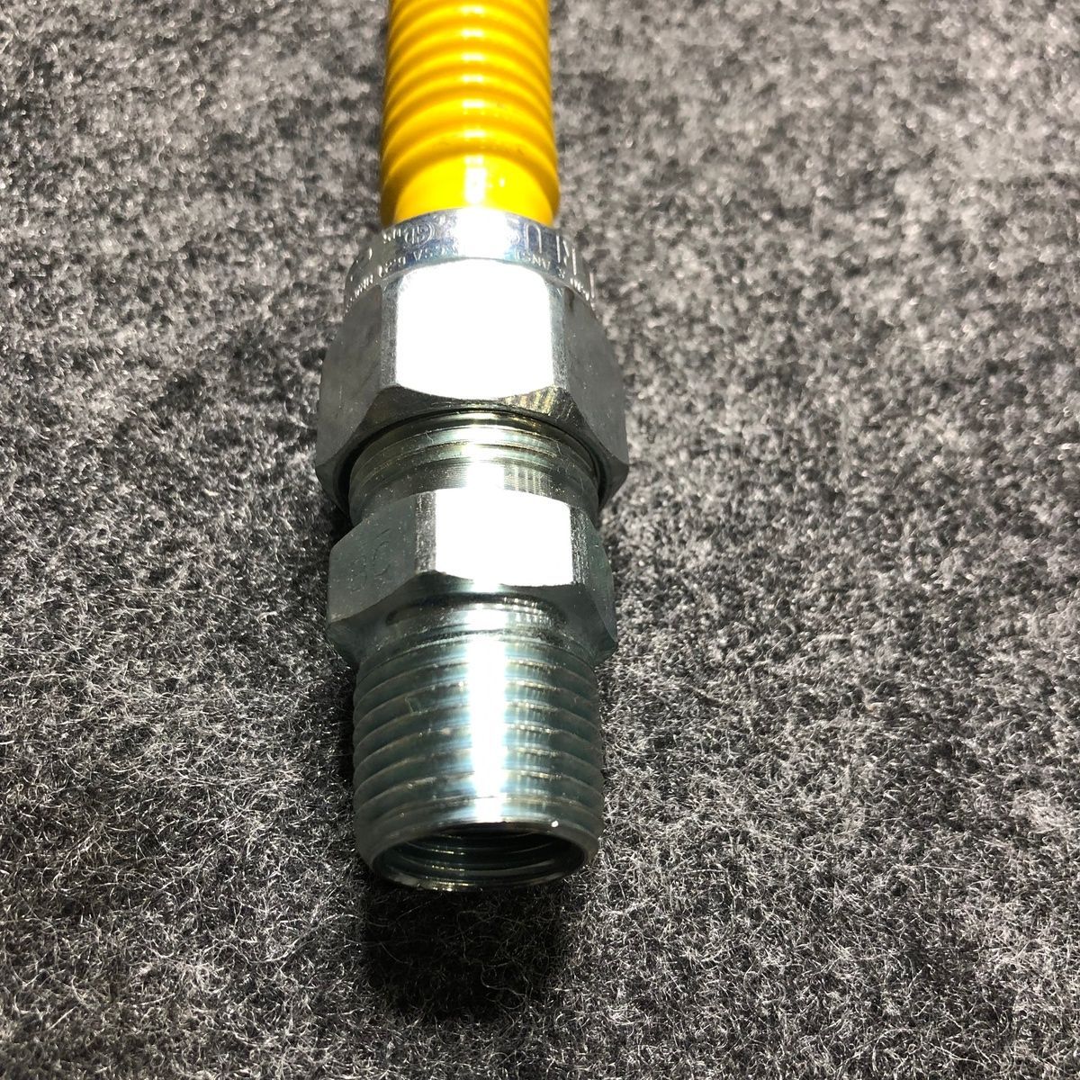 BrassCraft CSSC54-36 Gas Connector 36" – 1/2" FIP x 1/2" MIP Stainless Steel Hose - Photo 4