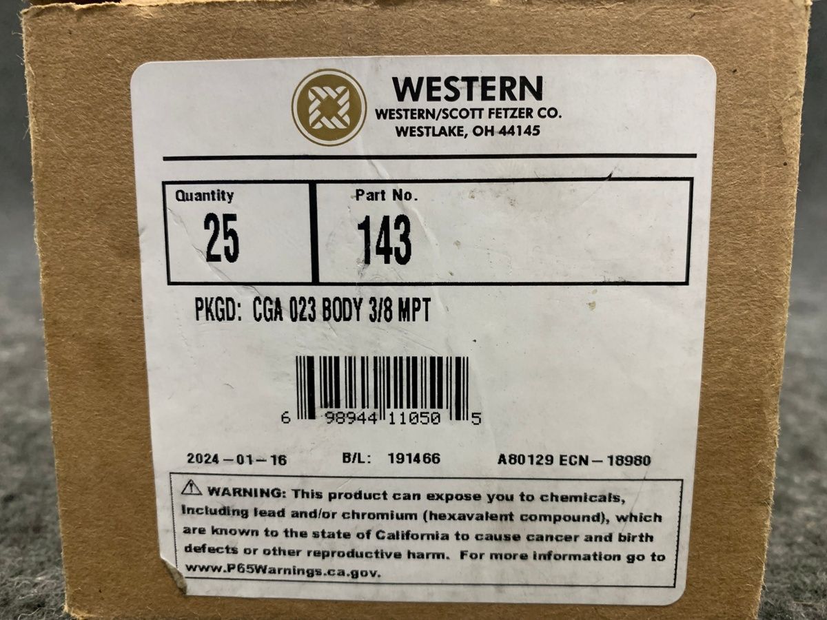 Lot of 25 Western CGA-023 Regulator Outlet Bushings - Photo 2