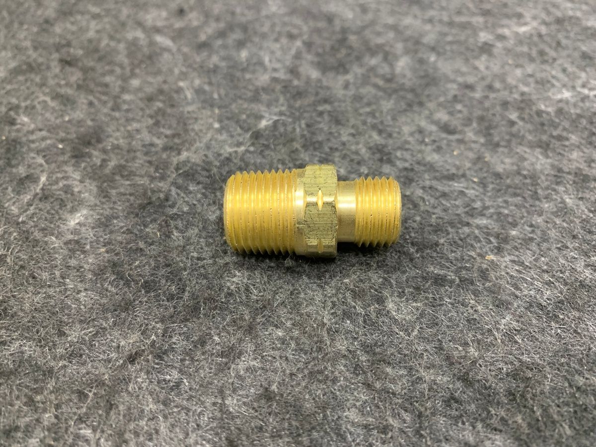 Lot of 25 Western CGA-023 Regulator Outlet Bushings - Photo 4