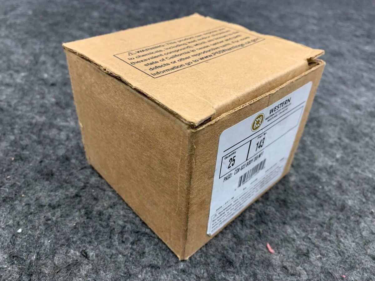 Lot of 25 Western CGA-023 Regulator Outlet Bushings - Photo 5