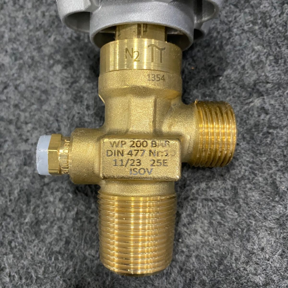 KASWELD Oxygen Cylinder – WP 200 BAR DIN 477 25E - Photo 7