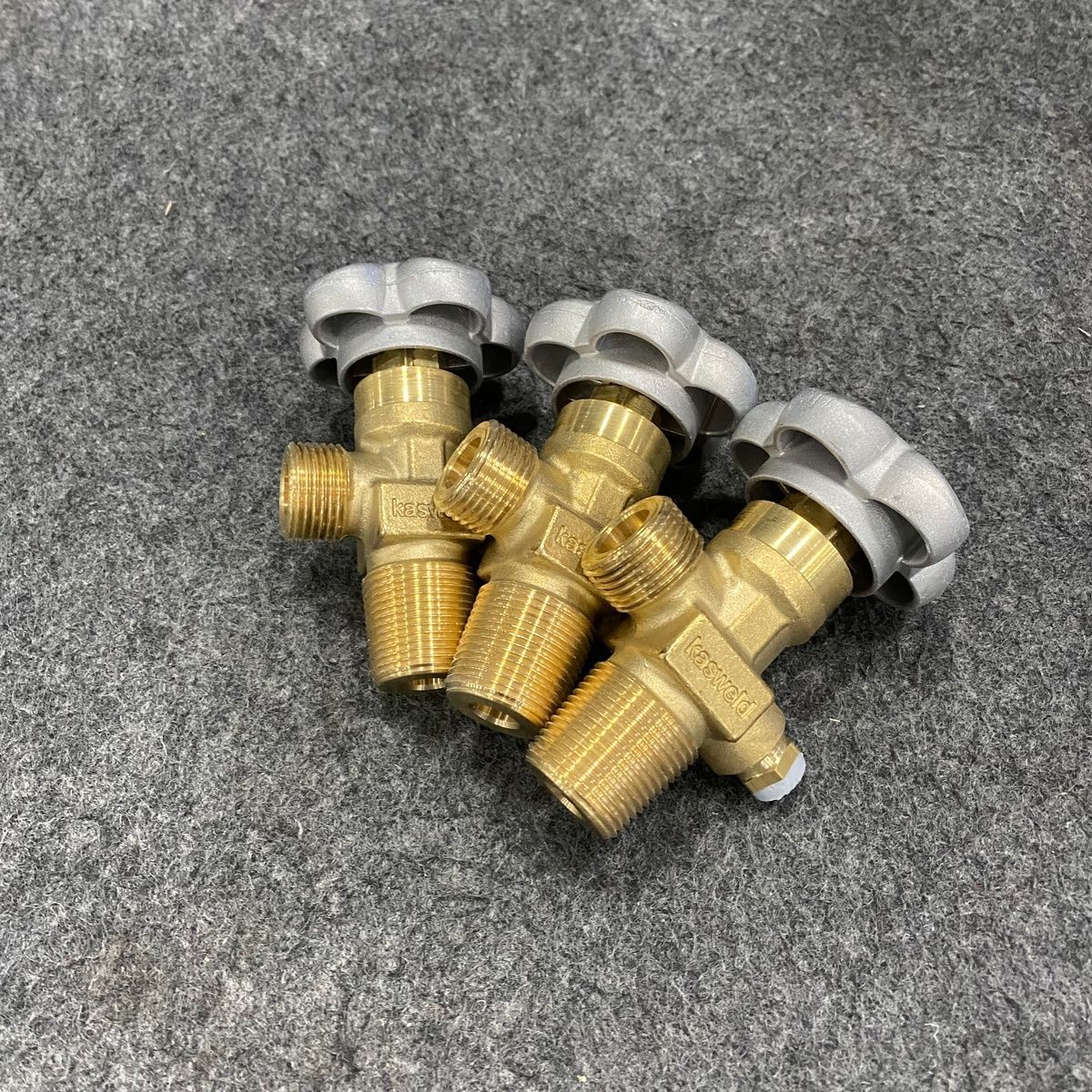 KASWELD Oxygen Cylinder – WP 200 BAR DIN 477 25E - Photo 9