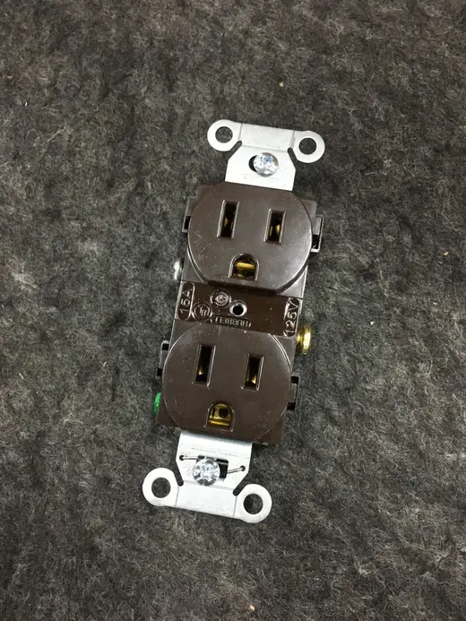 Hubbell CR15 Duplex Receptacle 15A 125V 2-Pole 3-Wire Grounding, Box of 10 at TamDoUS Taylorsville