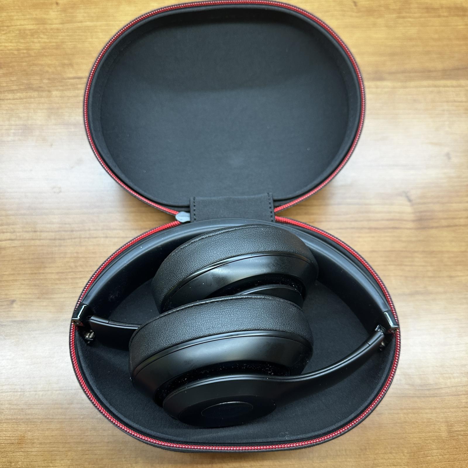 Beats Studio3 Wireless Noise Cancelling Over-Ear Headphones, Matte Black - Photo 9