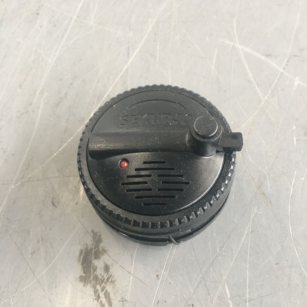 Lot of 25 SEKURA AM/RF BoxGrip 2-Alarm Security Tags - Photo 2