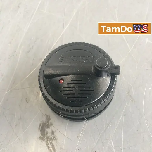 Lot of 25 SEKURA AM/RF BoxGrip 2-Alarm Security Tags at TamDoUS Taylorsville