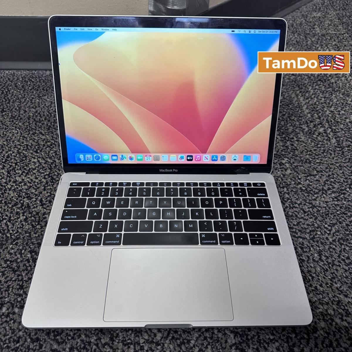 MacBook Pro (13-inch, 2017) Dual-Core i5 2.3 GHz, 8GB, 128GB SSD - Photo 1