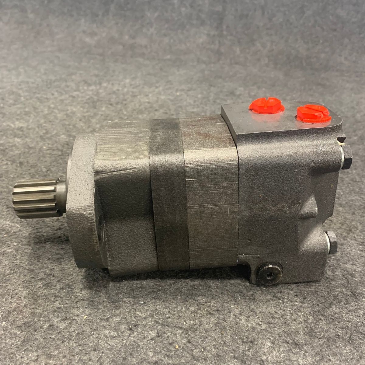 Standard Mount Hydraulic Motor WF 104-1033 - Photo 4
