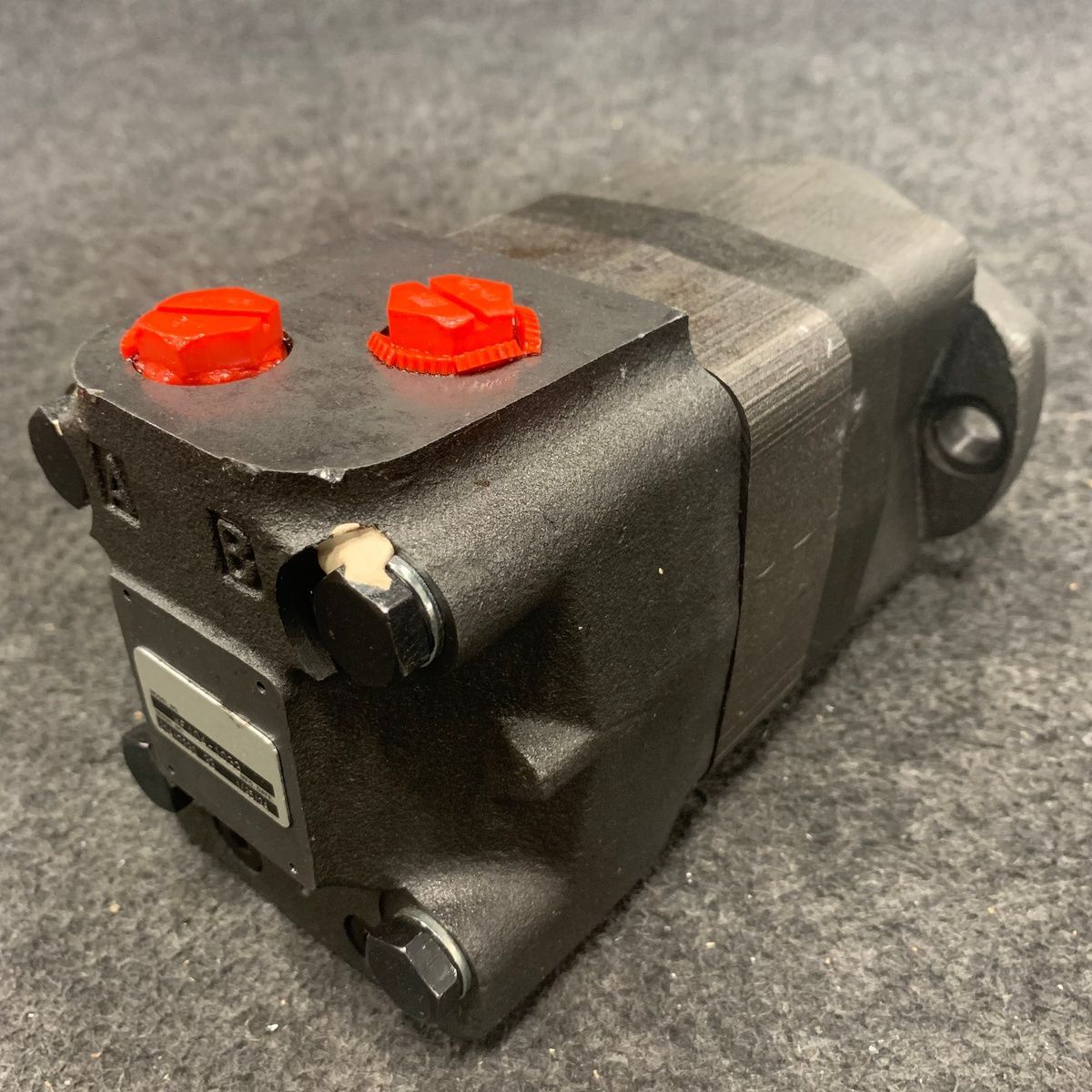 Standard Mount Hydraulic Motor WF 104-1033 - Photo 9