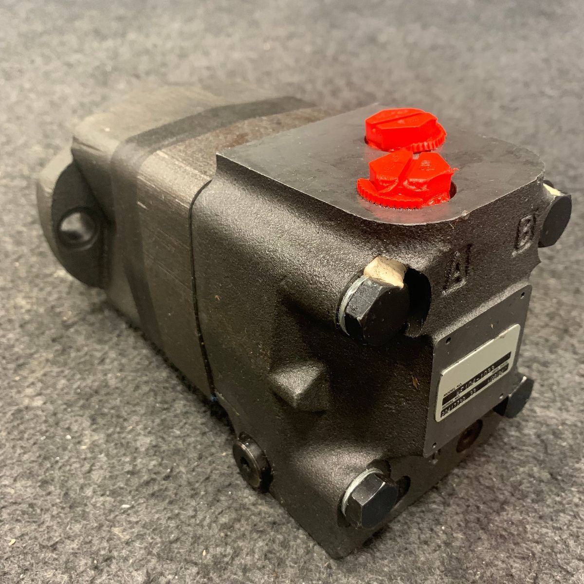 Standard Mount Hydraulic Motor WF 104-1033 - Photo 10