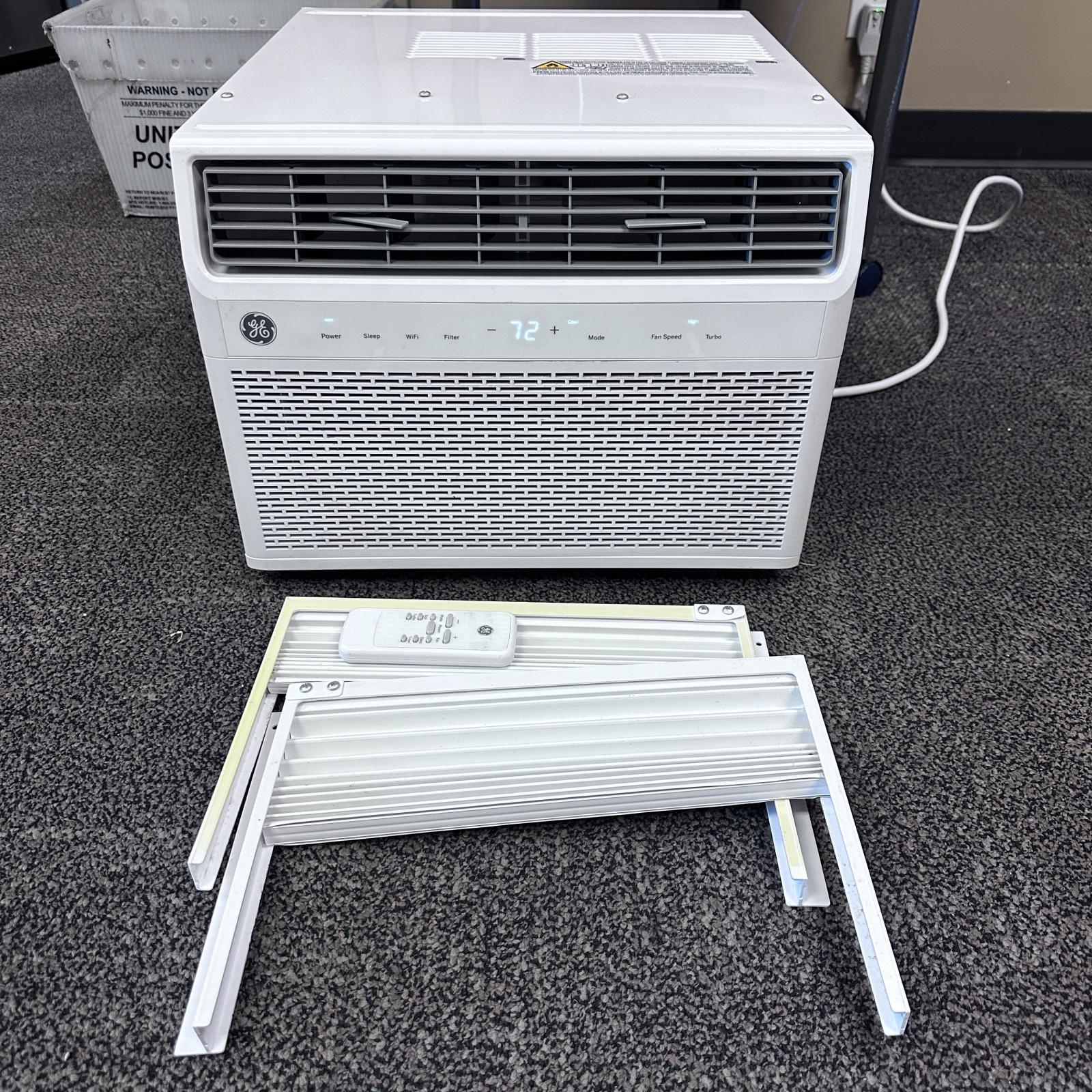 GE 450-sq ft Window Air Conditioner with Remote (115-Volt 10000-BTU) Wi-Fi enabled - Photo 2