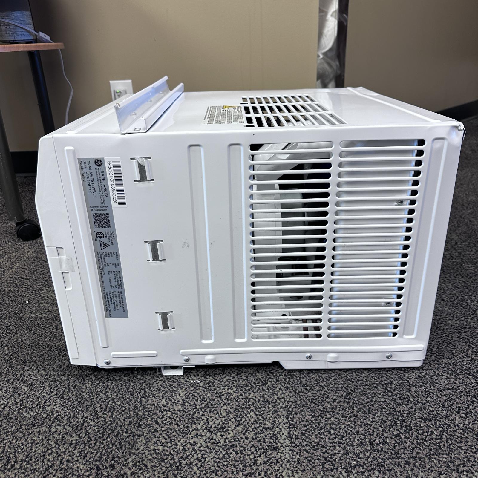 GE 700-sq ft Window Air Conditioner with Remote (115-Volt, 14000-BTU) Wi-Fi enabled - Photo 5