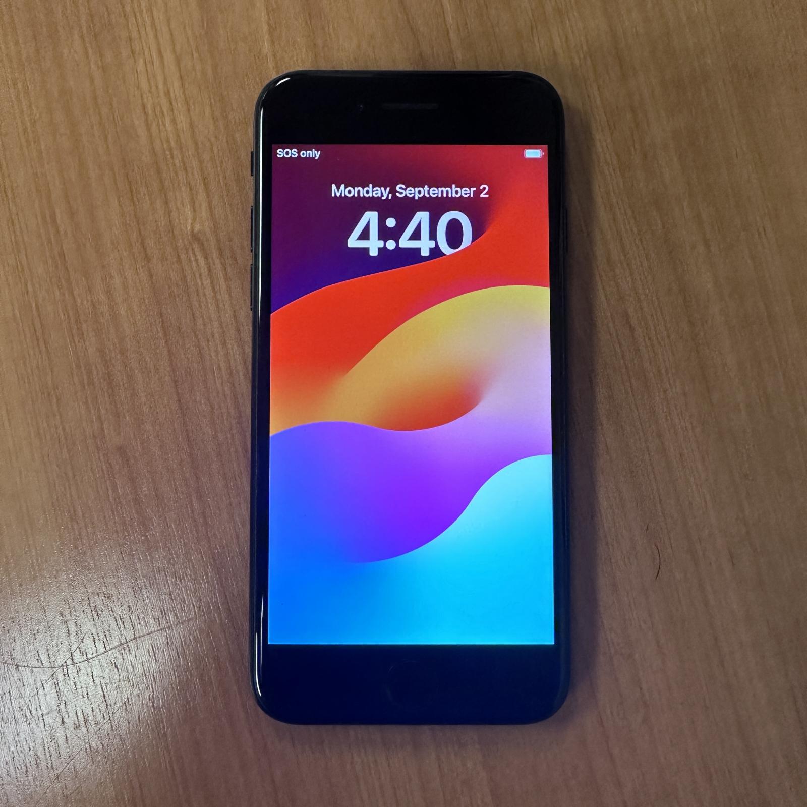 Apple iPhone SE (2nd Generation) 64GB, Black, AT&T LOCKED - Photo 3