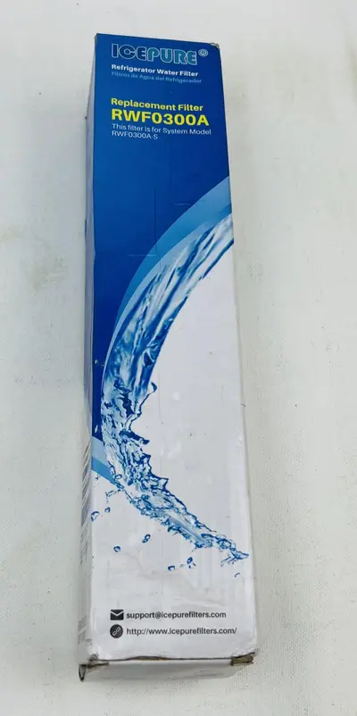 Lot of 2 IGGPURE RWF0300A Refrigerator Water Filter Replacement Cartridge at Kitchen, Dining & Bar in new_open_box condition