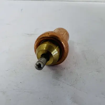 Lot of 2 Valve Kit 140 F 22186720 at Electrical Equipment & Supplies in new condition