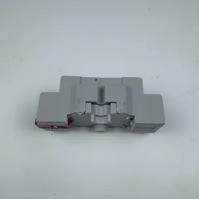 Lot of 2 Veris Industries VBD2B-C Relay Socket 300V 10A RoHS at Electrical Equipment & Supplies in new_open_box condition