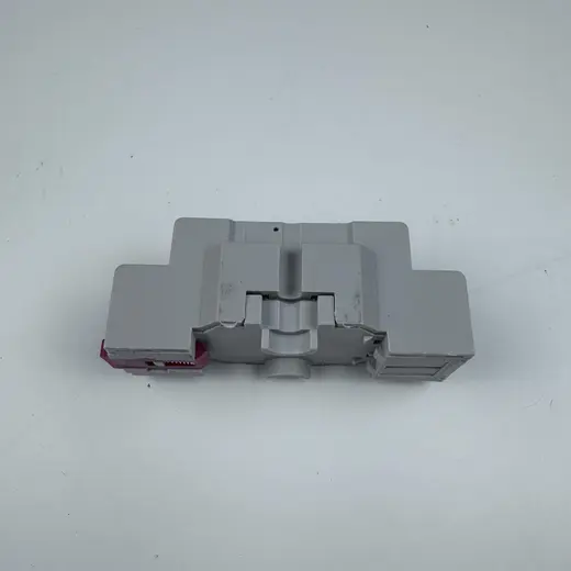 Lot of 2 Veris Industries VBD2B-C Relay Socket 300V 10A RoHS at TamDoUS Taylorsville