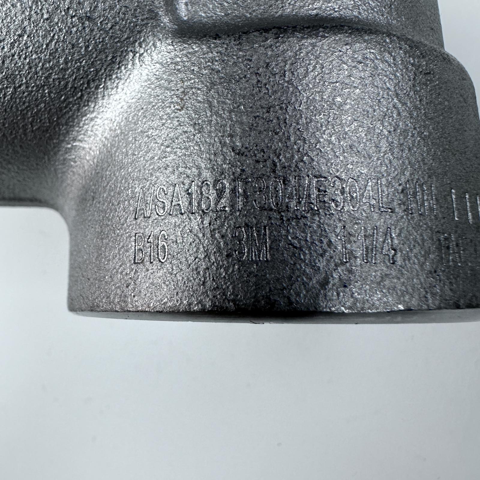 1-1/4" Iron 90 Degree Pipe Fitting Elbow - Photo 6