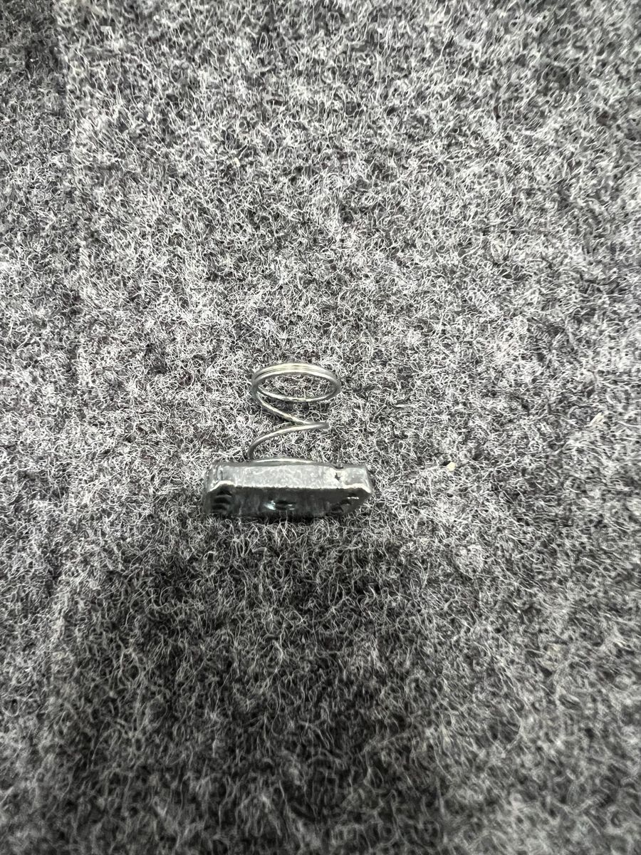 Lot Of 95 Eaton N7221 ZN Channel Nut - Photo 3