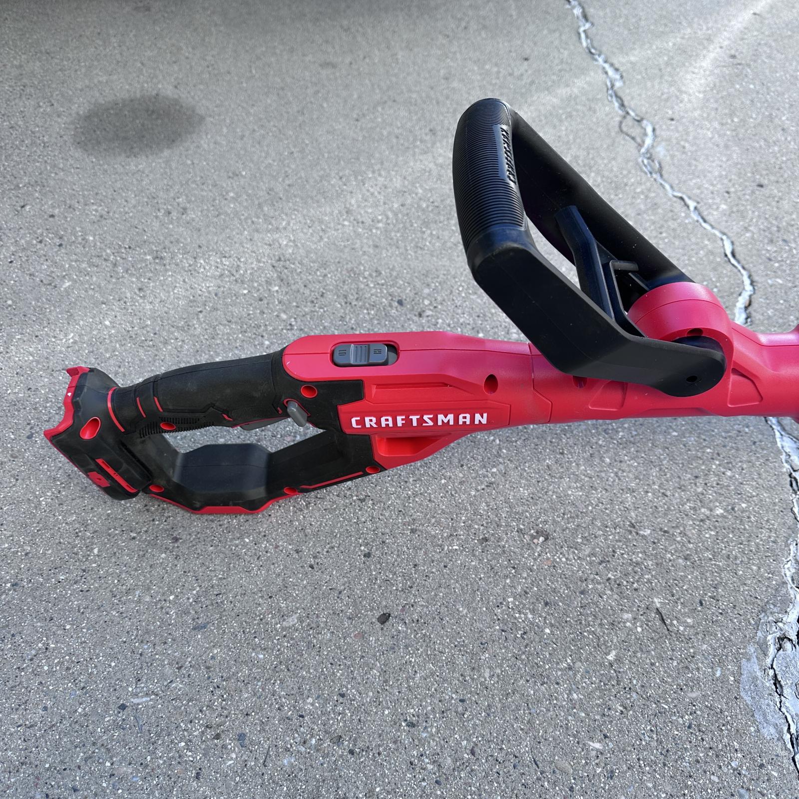 Craftsman CMCST900 13” Adjustable Cordless Pole Trimmer - Photo 5