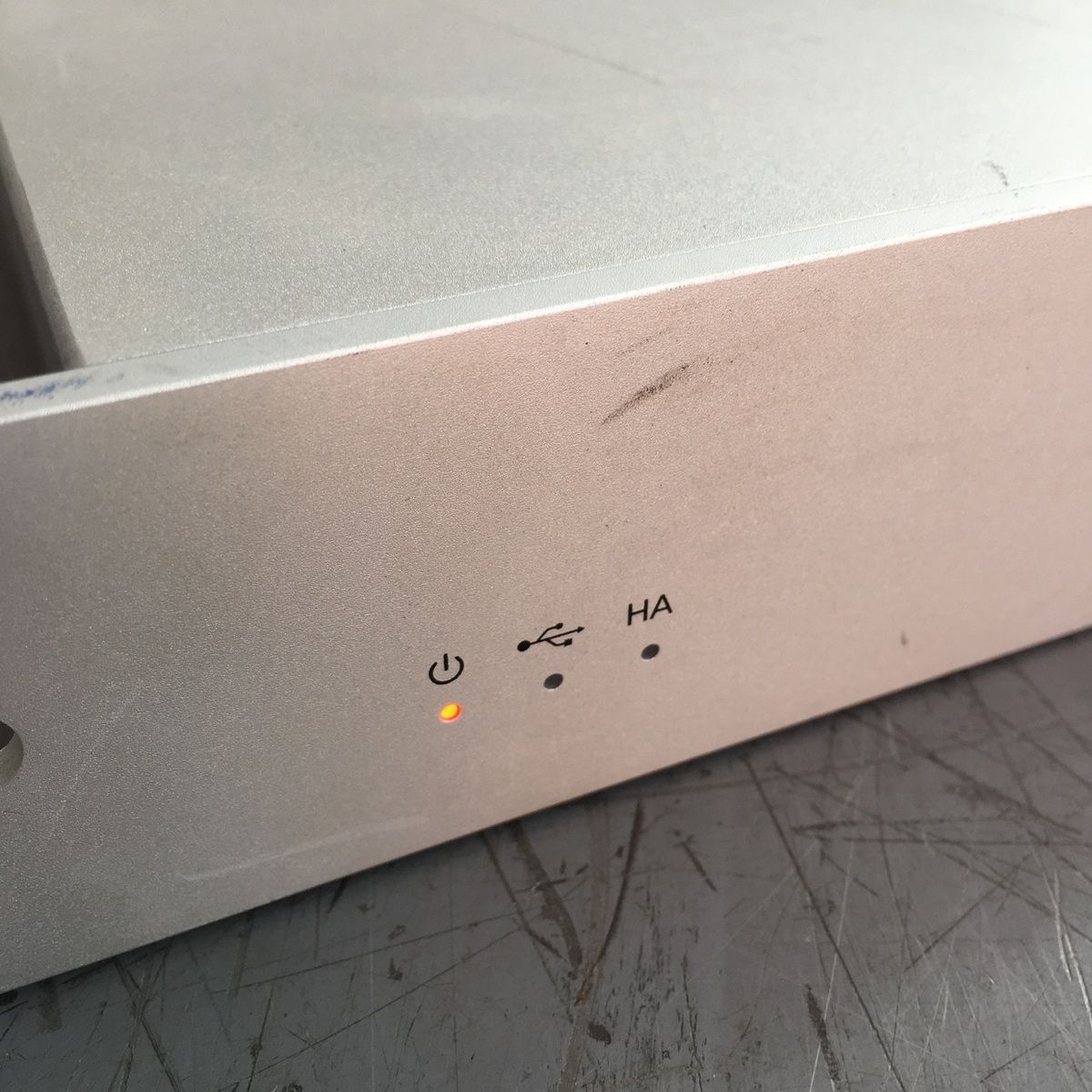 Cisco Meraki MX84-HW Security Appliance – Enterprise Cloud Managed Firewall - Photo 3