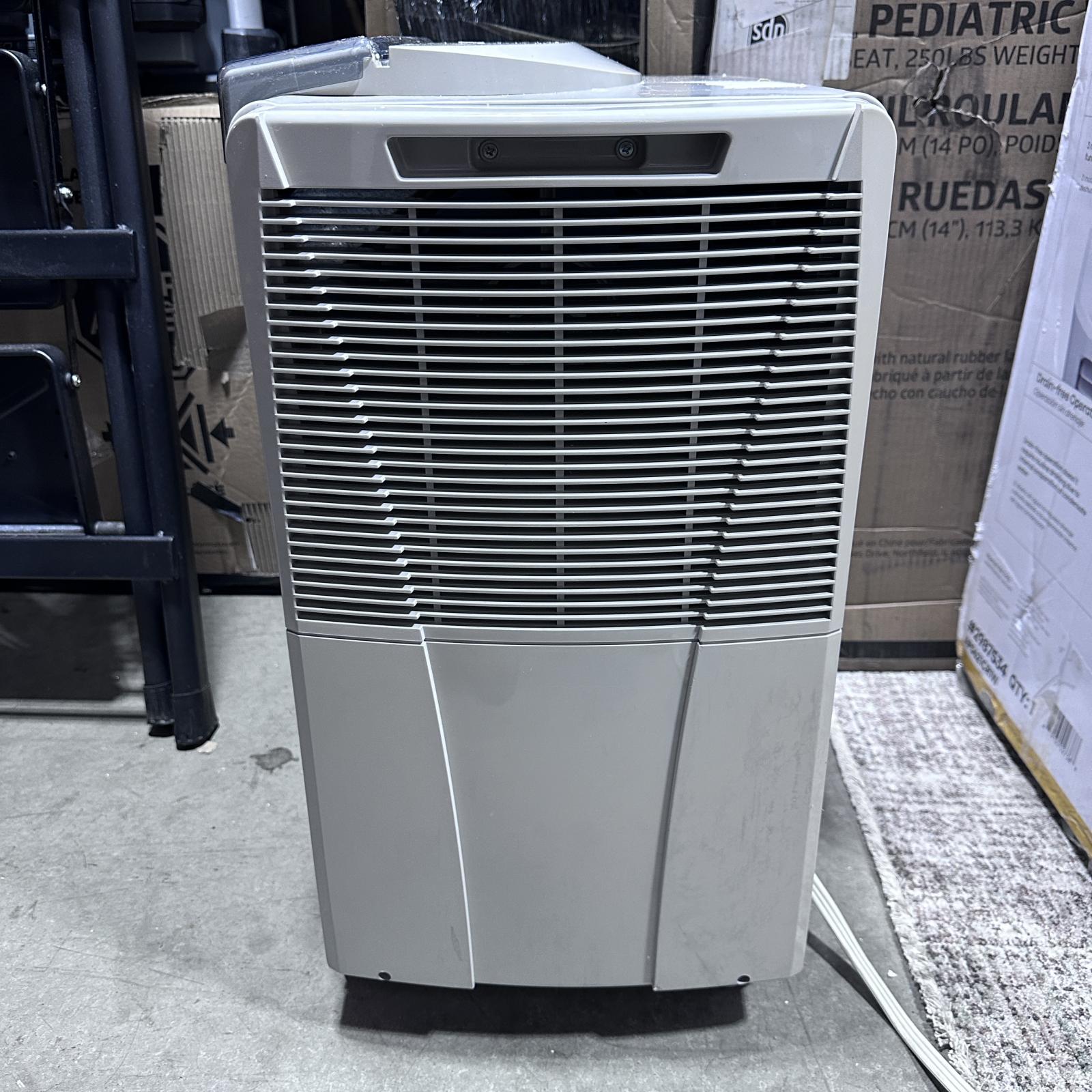 Delonghi DH 40 P Dehumidifier 40-Pint Capacity - Photo 3
