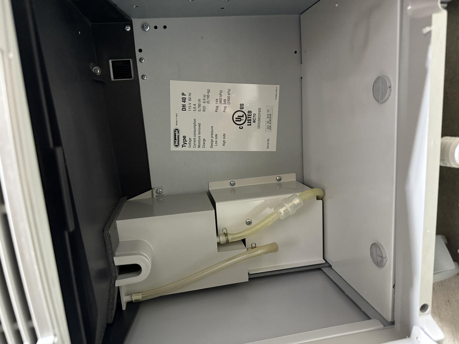 Delonghi DH 40 P Dehumidifier 40-Pint Capacity - Photo 10